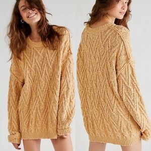 Free People Isla Cable Knit Oversized Camel Colored Sweater in XS, NWT